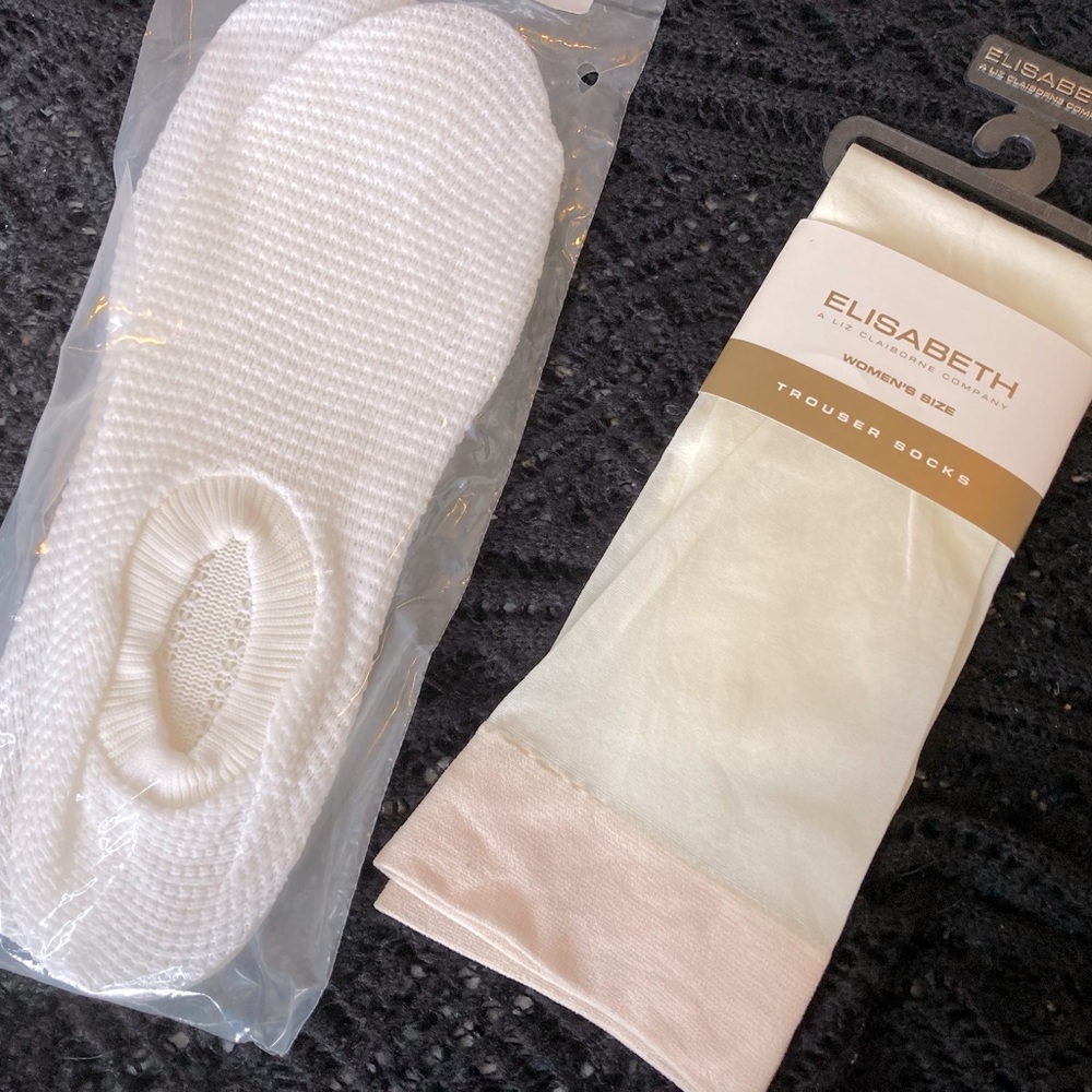 Ladies hosiery, bundle of 2 Size shoe size 9/10
